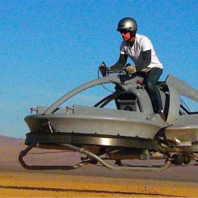 Российский летающий мотоцикл испытала полиция Дубая
