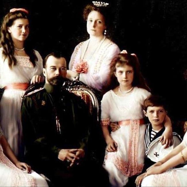 Расстрел царской семьи осудили большинство россиян