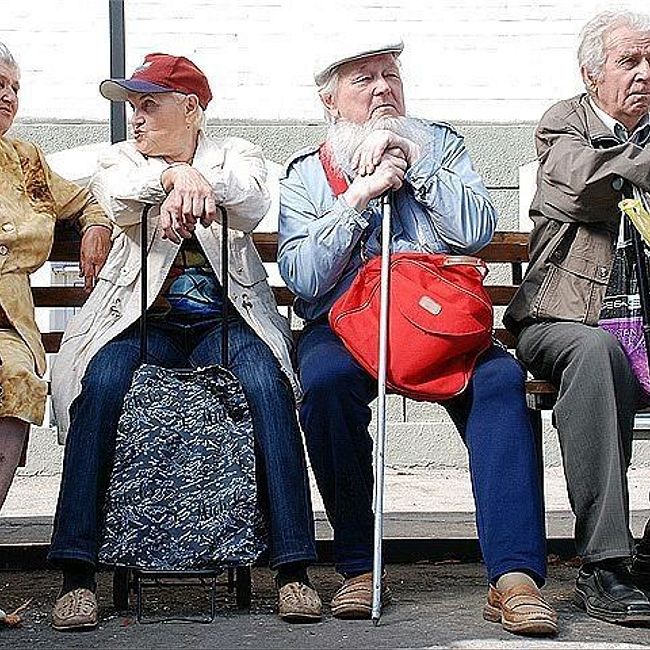 Правительство определилось с повышением пенсионного возраста, а Крым остался без света