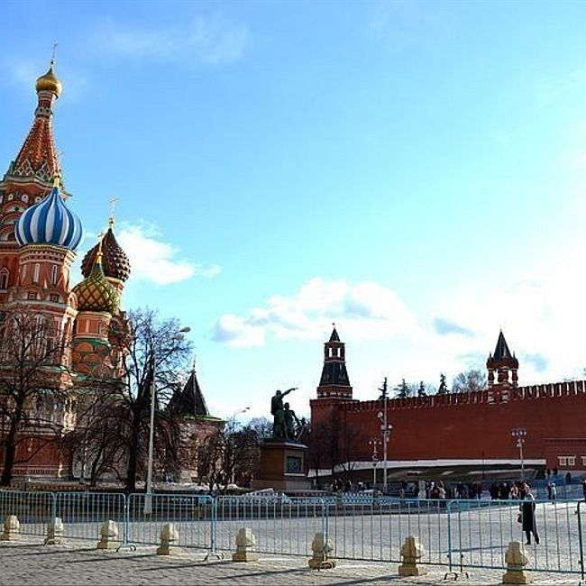 Москва таинственная: как собор Василия Блаженного опередил время на 300 лет, откуда там плоский потолок и при чем тут Италия