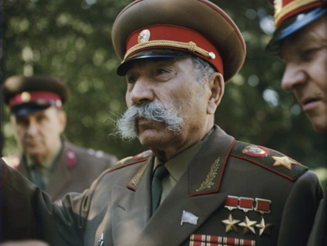 Семен Буденный — полководец прошлой войны