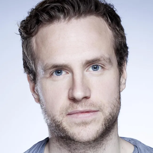 S4 Ep 6: Rafe Spall