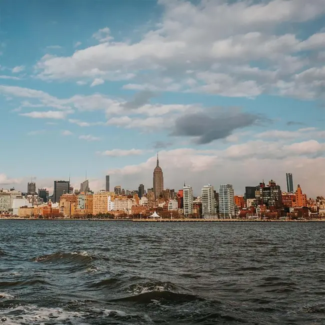 628: In the Shadow of the City