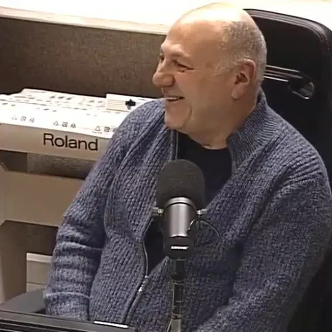Сергей Газаров - "Думать в кадре много не разрешают"