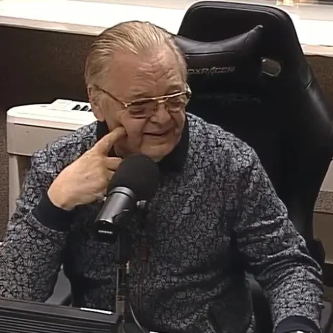 Юрий Антонов