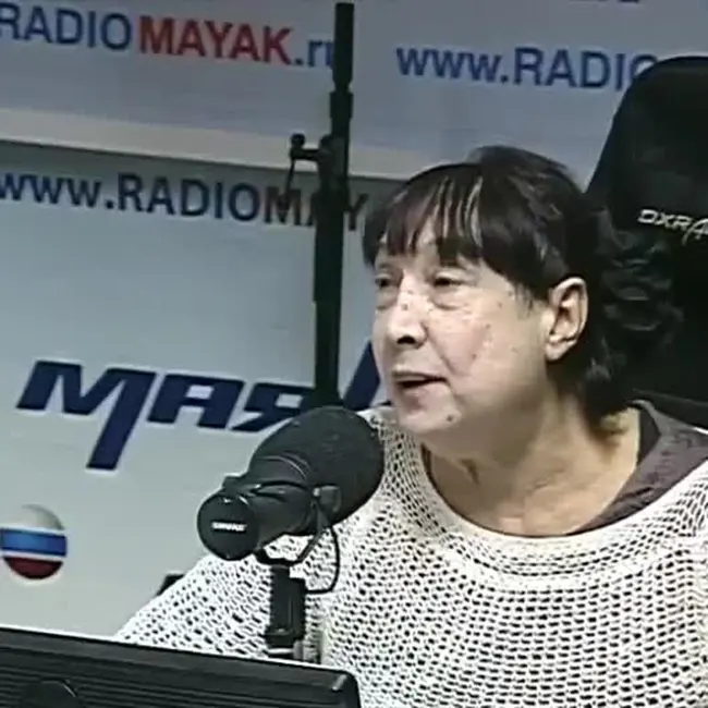Слово в контексте и подтексте в устной речи и в книге