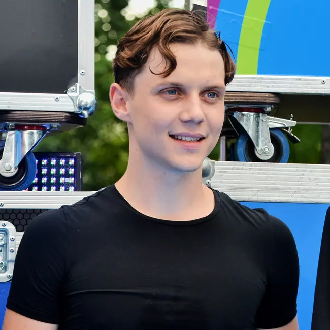 Ваня Дмитриенко выпустил очередную песню-самоповтор «Ртуть»