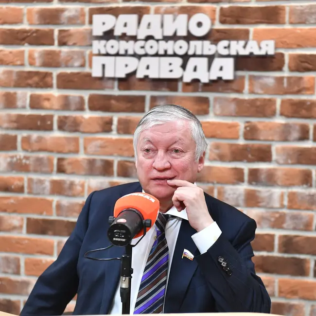 Анатолий Карпов: Отец научил меня играть в шахматы в 4,5 года