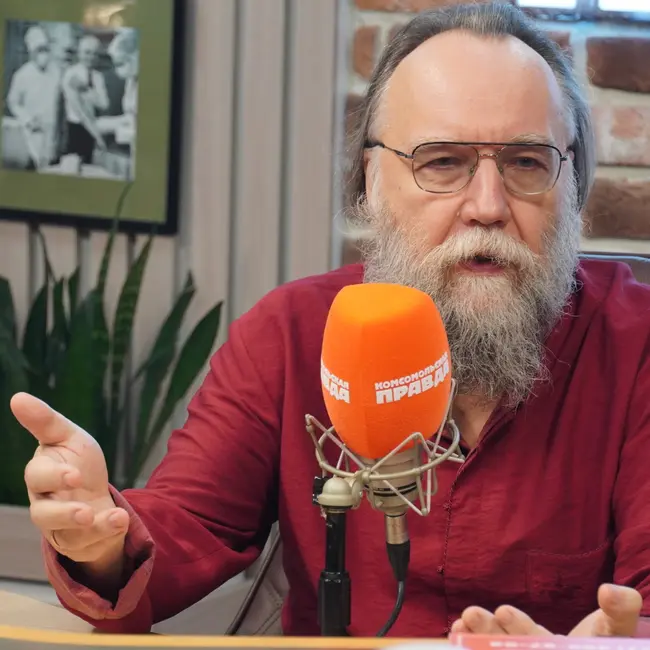 Александр Дугин: Дрон, который убил 8-летнюю девочку, пролетел над моим домом