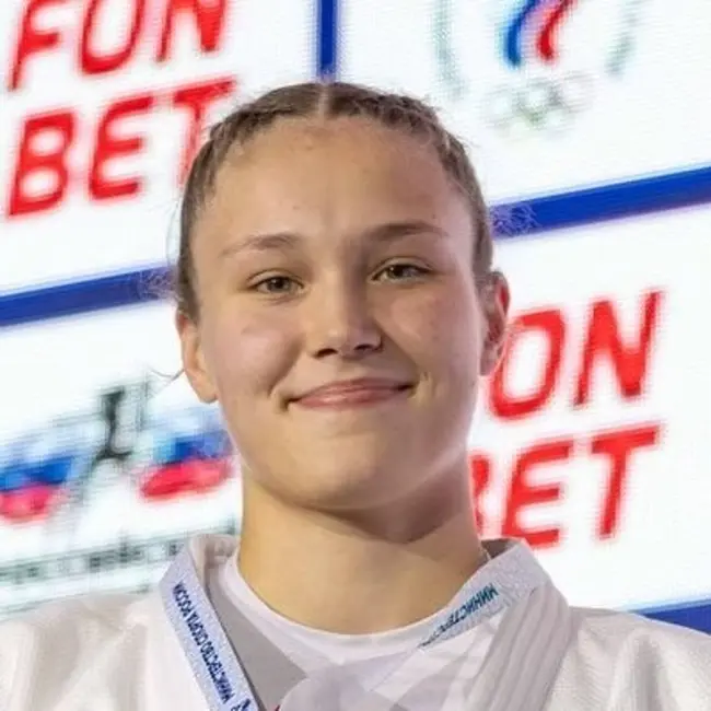 К. Коновалова. На татами меня выводил папа