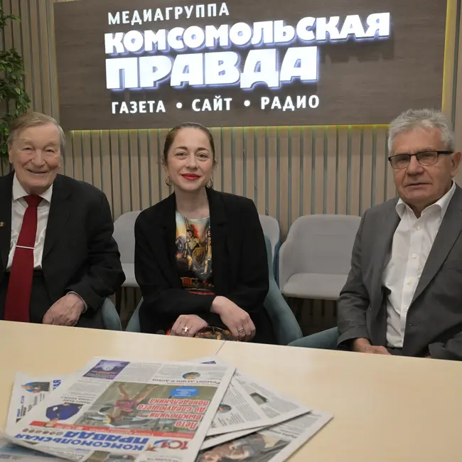 Как жизнь добралась до Земли и какие организмы находят в метеоритах