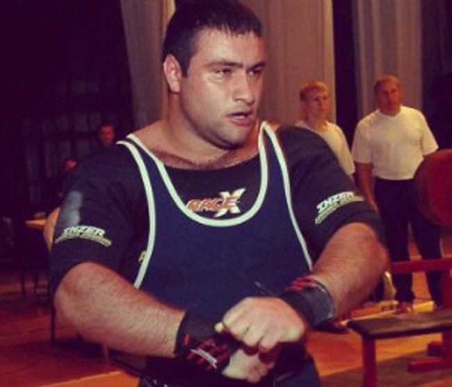 Паурлифтинг vs бодибилдинг
