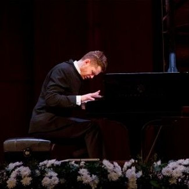 #ХОЧУинтервью пианист Андрей Гугнин WarmNEWS 2018.04.21.