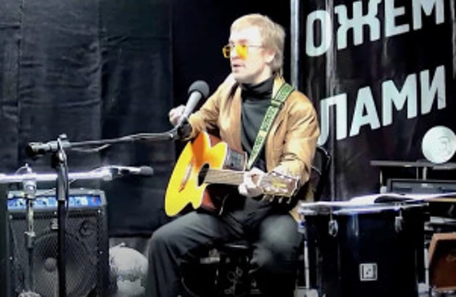 Живой концерт Алексея Смирнова в студии МОТОРАДИО