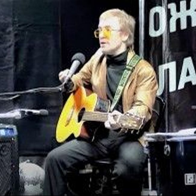 Живой концерт Алексея Смирнова в студии МОТОРАДИО