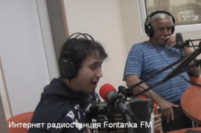 Музыкант Игорь Растеряев сыграл живой концерт в студии радио Фонтанка ФМ (077)