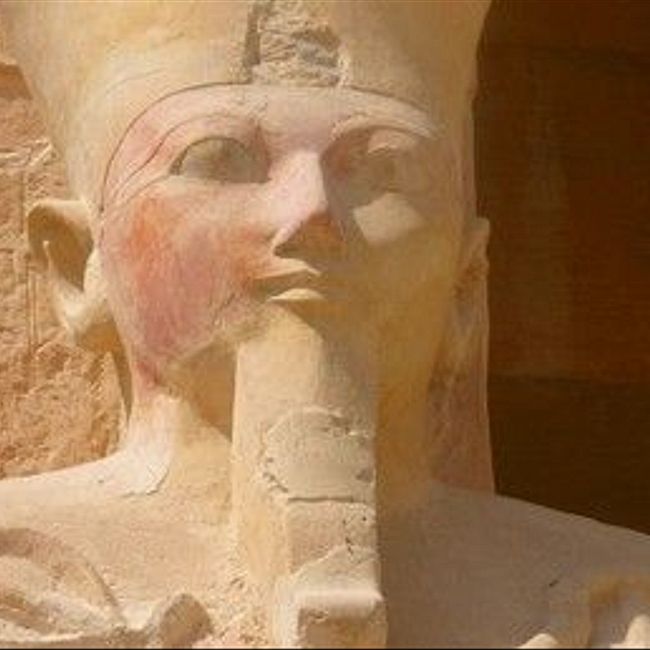 Почему египетская царица Хатшепсут носила бороду?