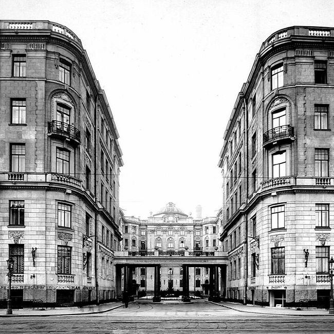 История одного здания: Дом трех Бенуа в Петербурге