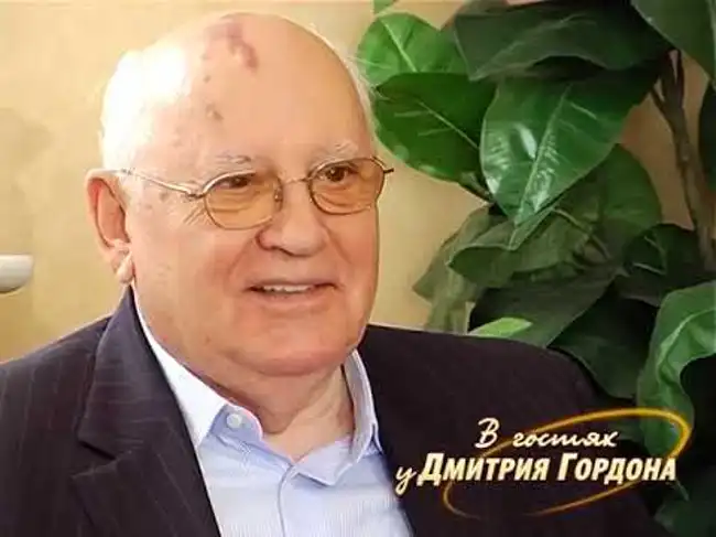 Горбачев рассказывает Гордону анекдоты о себе