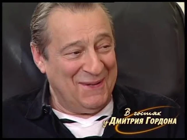Хазанов: Советский посол в Париже сказал: "Авакаду убери. Икру оставь. И картошечки нам с селедкой"