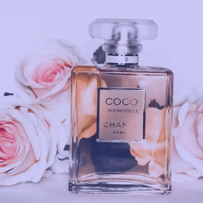 #543 | From Temples to Duty-Free | The Ancient History of Modern Perfume