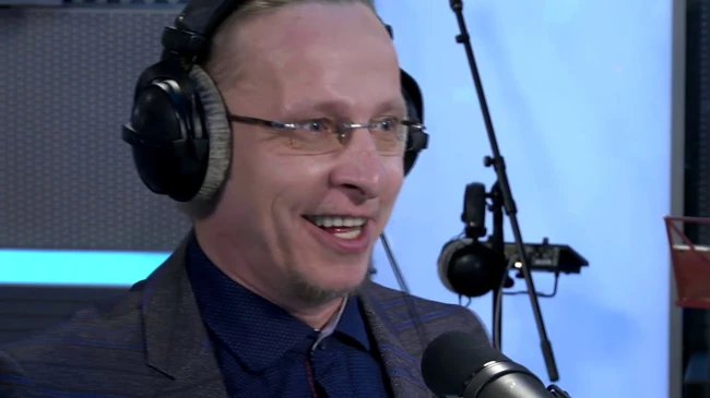 Иван Охлобыстин – про зашквар с Путиным, терки за жизнь и поэзию Серебряного века