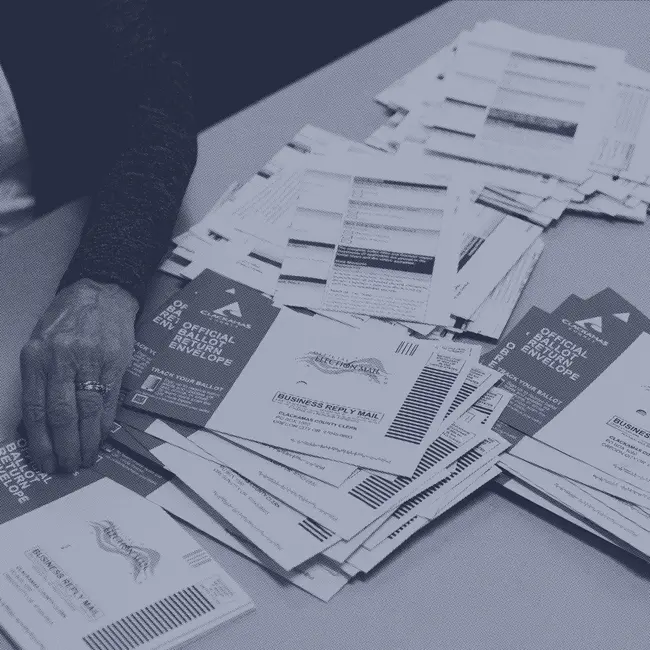 How to watch the midterms like we do