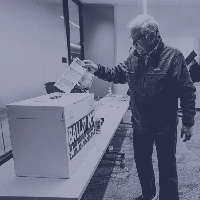 These swing voters are sour on Trump, the economy and Iran war
