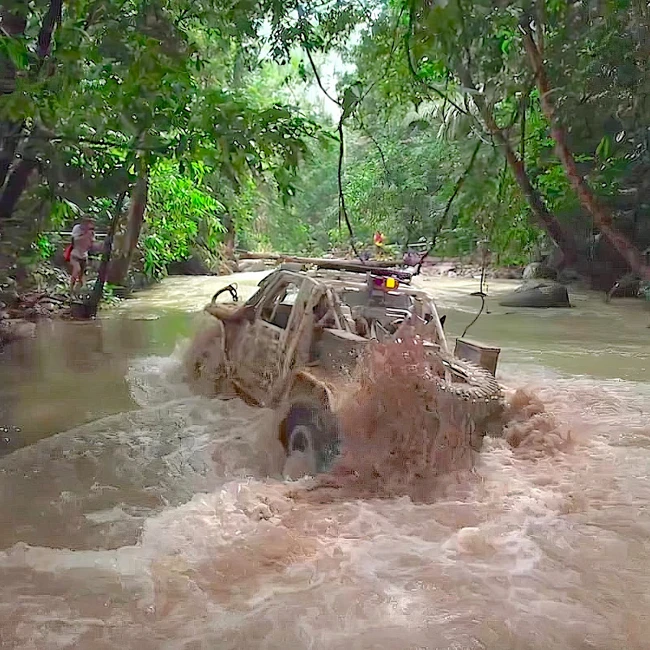 Малайзийский гранд-финал мировой серии «Rainforest Challenge» в программе Романа Герасимова «OFF ROAD для всех».