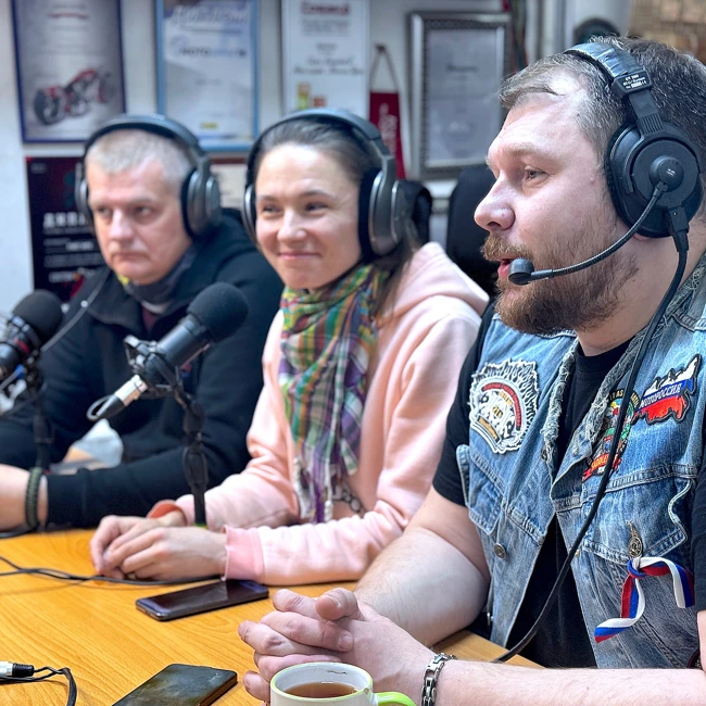 Байкеры объединения «МотоРоссия Тула» в гостях у МОТОРАДИО.