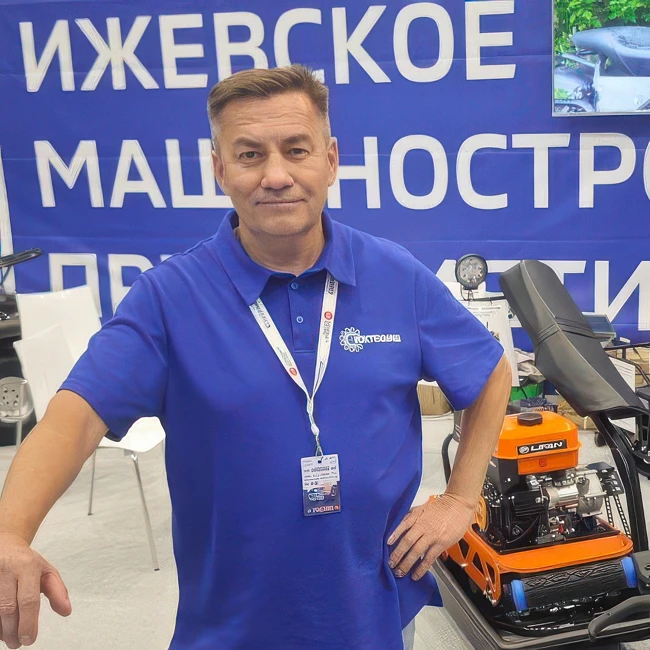 Выставка «МотоЗима 2025». Интервью с руководителем компании «ИжТехМаш» Олегом Семёновым.