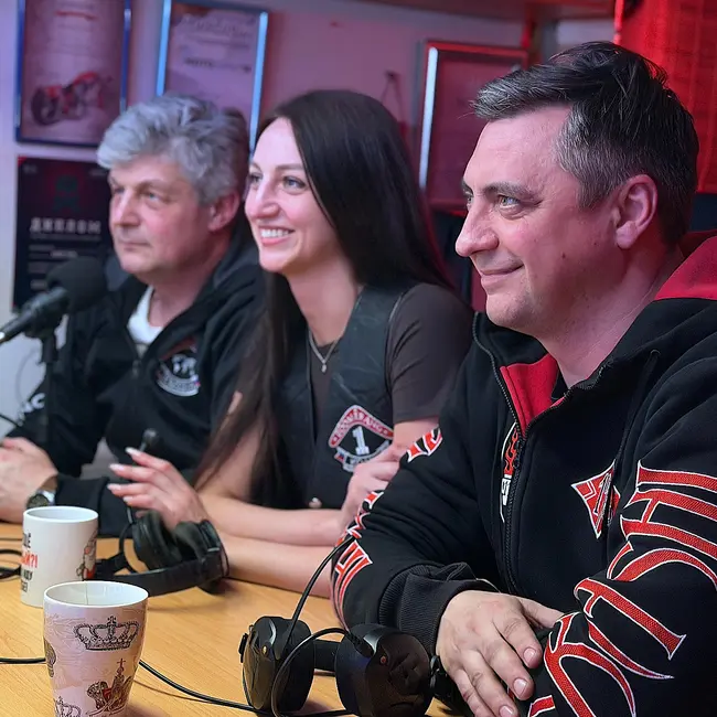 В Санкт-Петербурге открывается мотосалон ARTMOTO garage. О событии рассказывают гости студии.