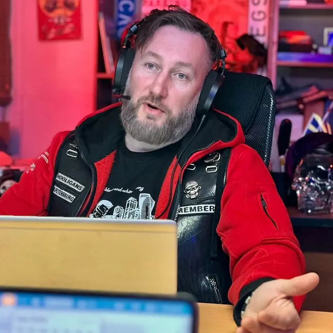 Новости мотосообщества России с Антоном Юловым (мотоклуб The Hooligans MC).