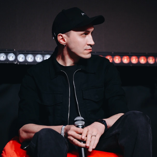 Эркин Газизов – Vanya Limb, ВШЫ, его лейбл Last Minute Changes и миллениальская аналитика казанской сцены.