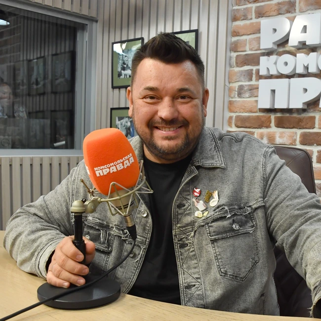 «Руки вверх» выпустили новинку «Новый Год». Рифмы Сергея Жукова на месте