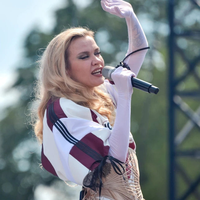 «Моя Мишель» запели в акустике и с хором