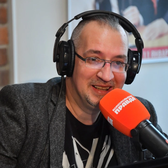 Настоящий хит-парад сделал постоянную рубрику в память о ведущем Михаиле Антонове