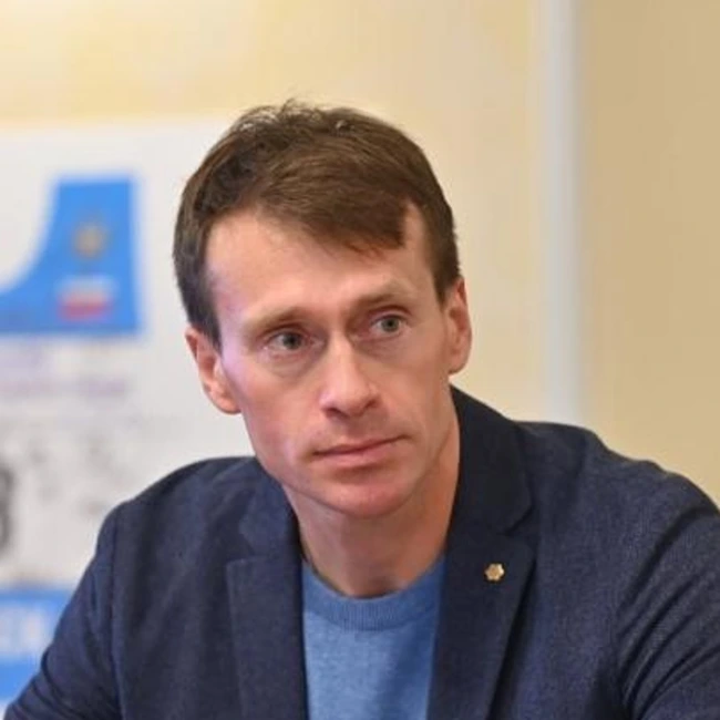 М. Вылегжанин. Клебо разложился мастерски