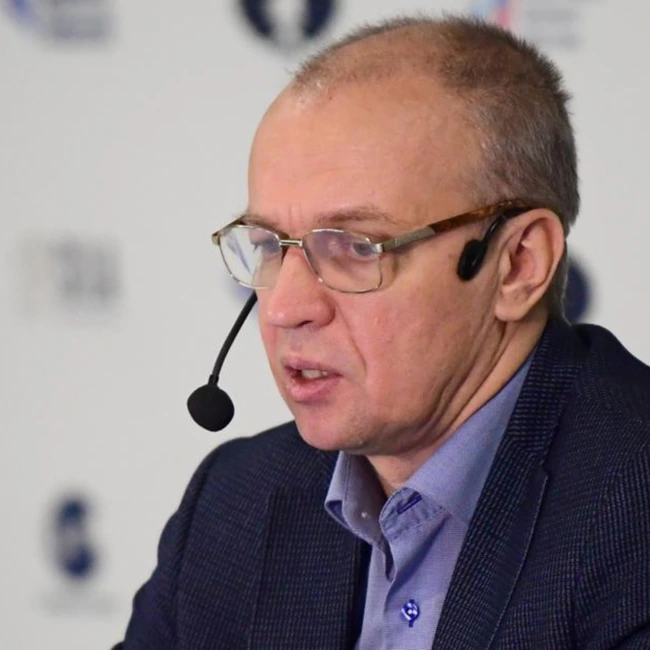 С. Шипов. Андрей Есипенко окреп