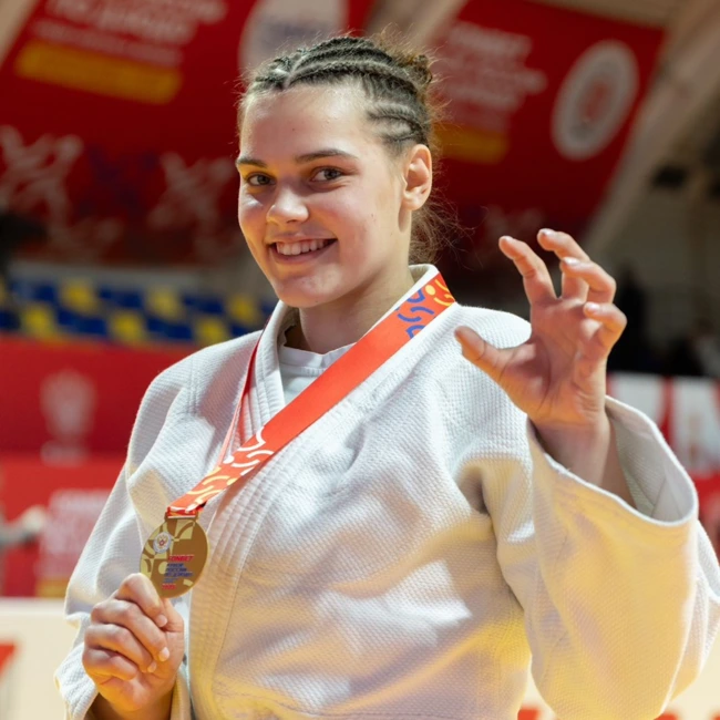 А. Гадомская. В финале работала на скорость