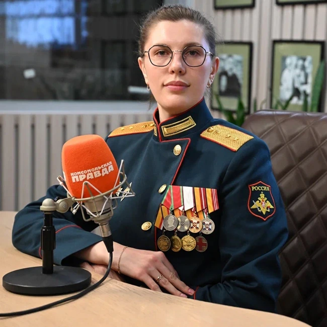 Фельдшер Анастасия Миничева: Многие раненые оставляют свои шевроны, по которым мы их запоминаем